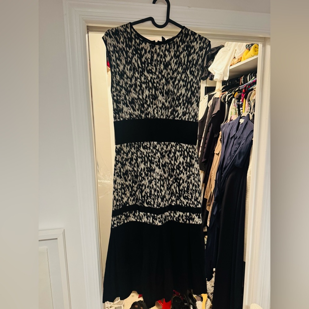 Black & Cream Knit Bodice Pleated Skirt Dress